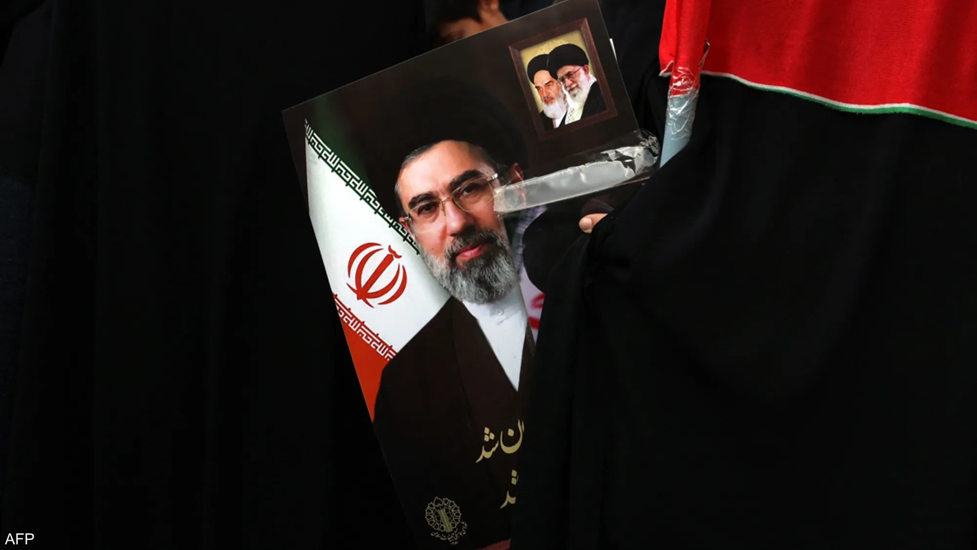 موجتەبا خامنەیی زیندووە؛ ئەمریکا و ئیسرائیل بۆچی نەیانتوانیوە شوێنی بدۆزنەوە؟